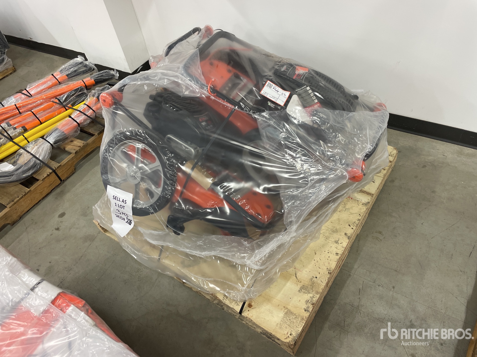 General Appearance with Picture, Left Front Corner