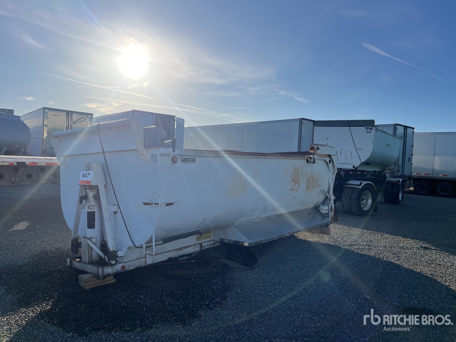 General Appearance with Featured Photo