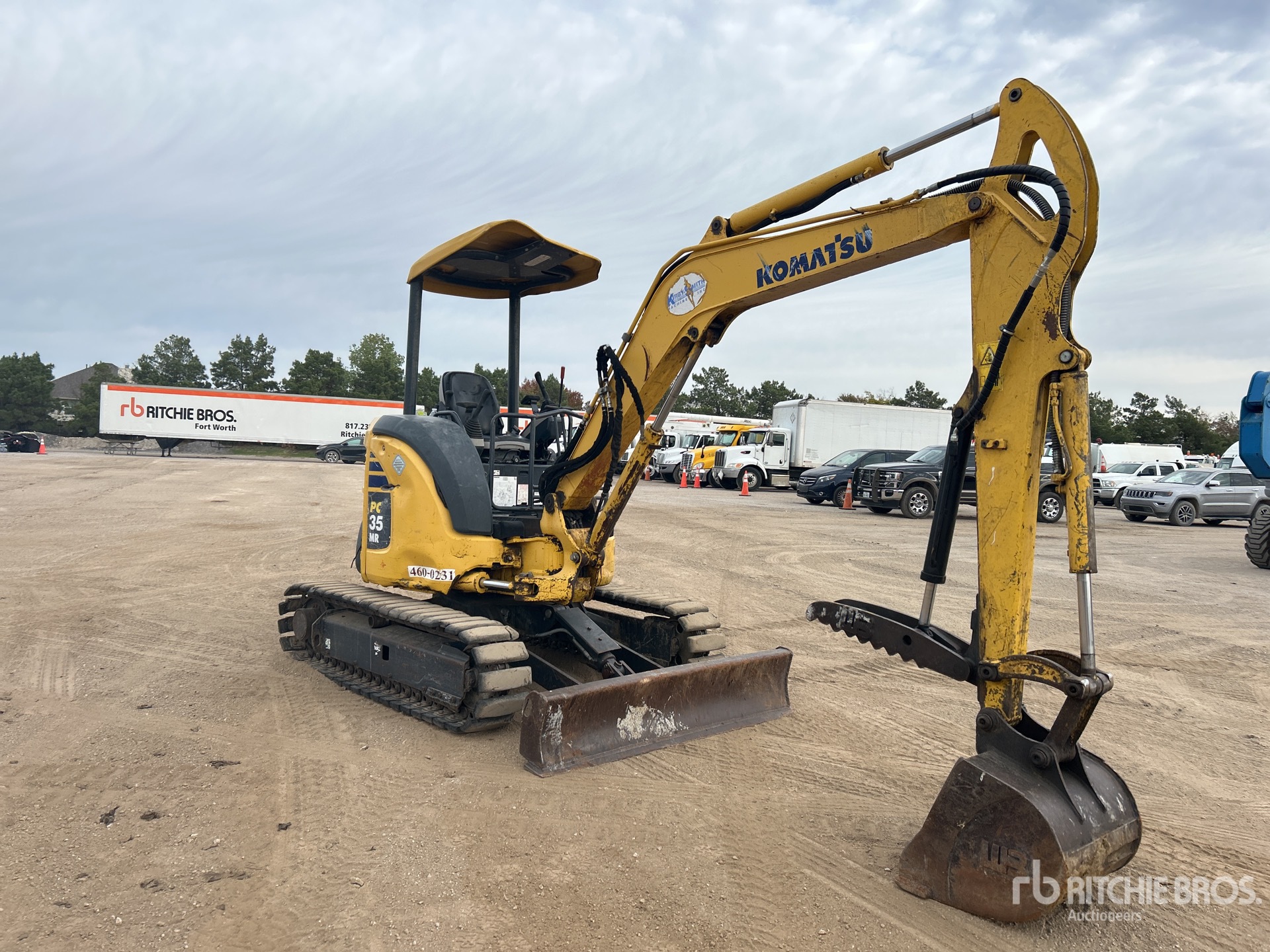 General Appearance with Picture, Right Front Corner