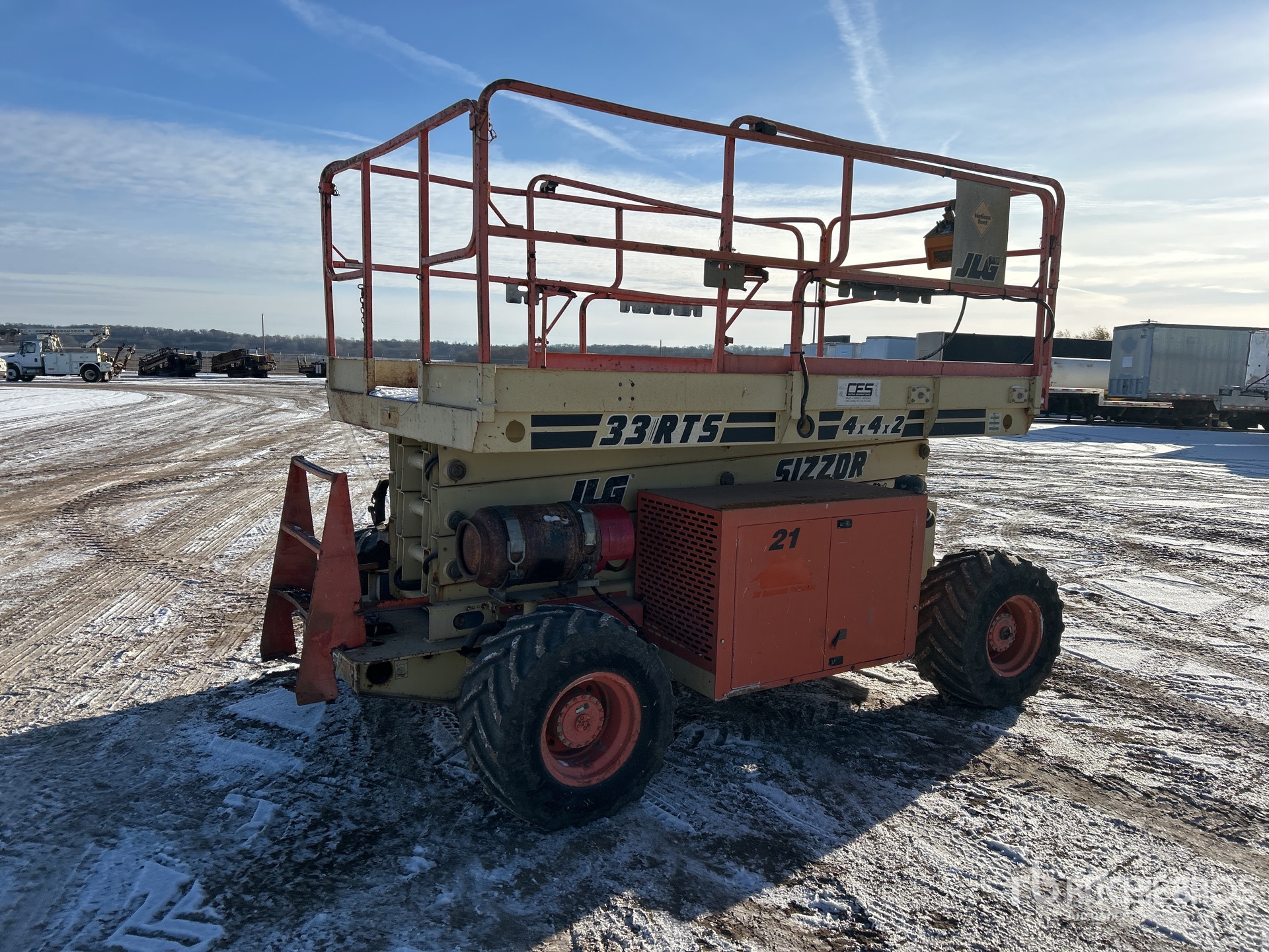 General Appearance with Picture, Right Rear Corner