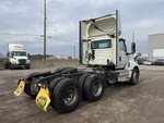 LL880180 - 2020 International LT625: Picture, Right Rear Corner
