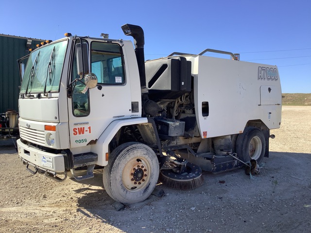 2005 Schwarze A7000 on 2006 Sterling SC8000 Sweeper Truck 2005 Schwarze A7000 on 2006 Sterling SC8000 Sweeper Truck