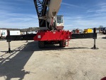 Chassis with Outrigger Cylinders
