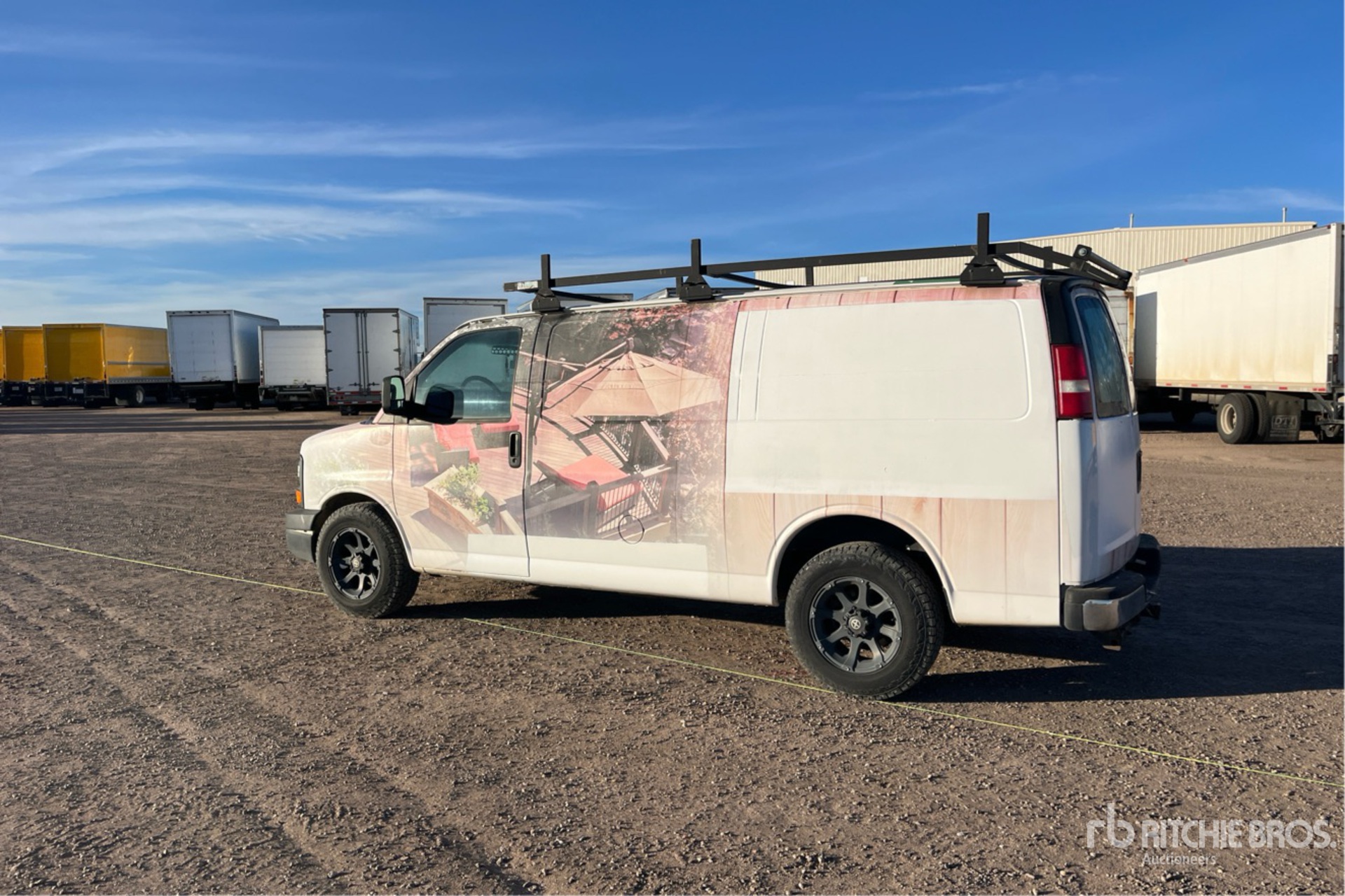 General Appearance with Picture, Left Rear Corner