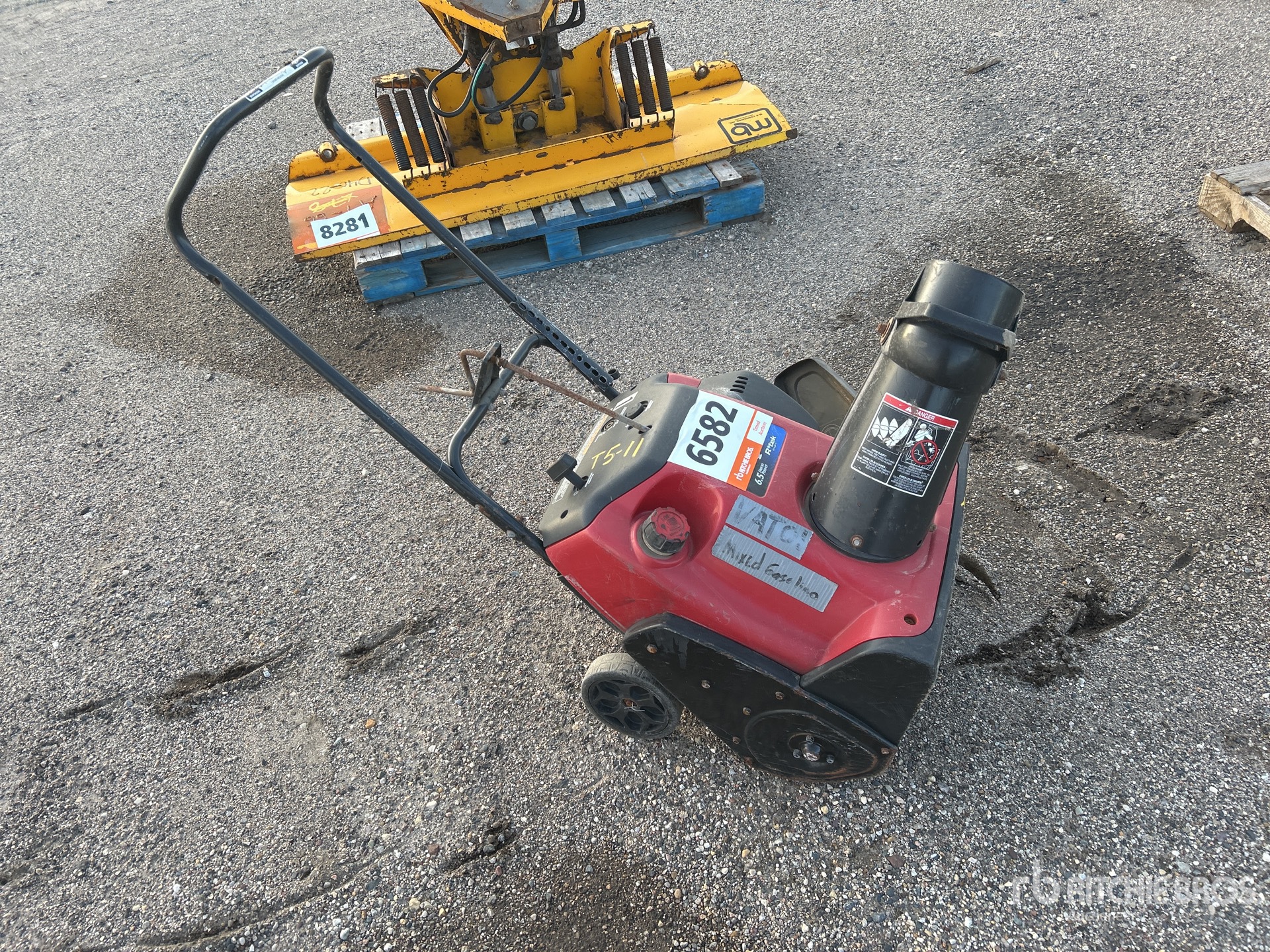 Aspect général with Image, coin avant droit