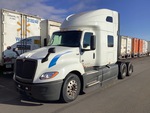 MN334467 - 2021 International LT625: Picture, Left Front Corner