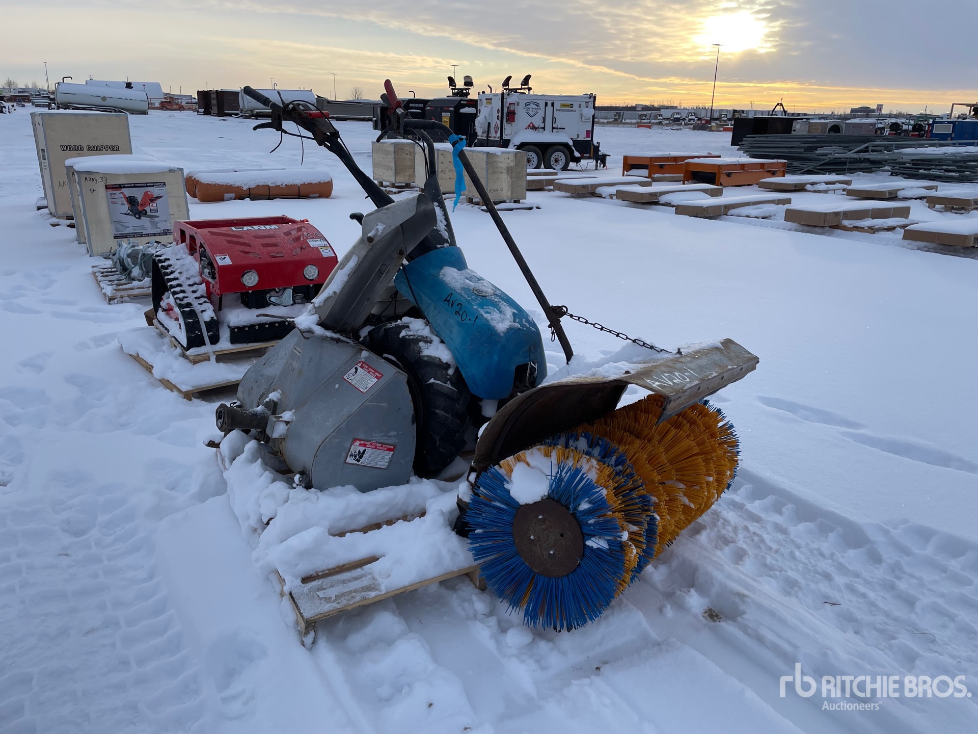 General Appearance with Picture, Right Front Corner