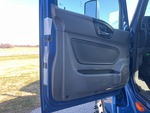 NN296744 - 2022 International LT625: Cab Doors