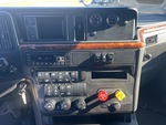 NN296744 - 2022 International LT625: Dash Components