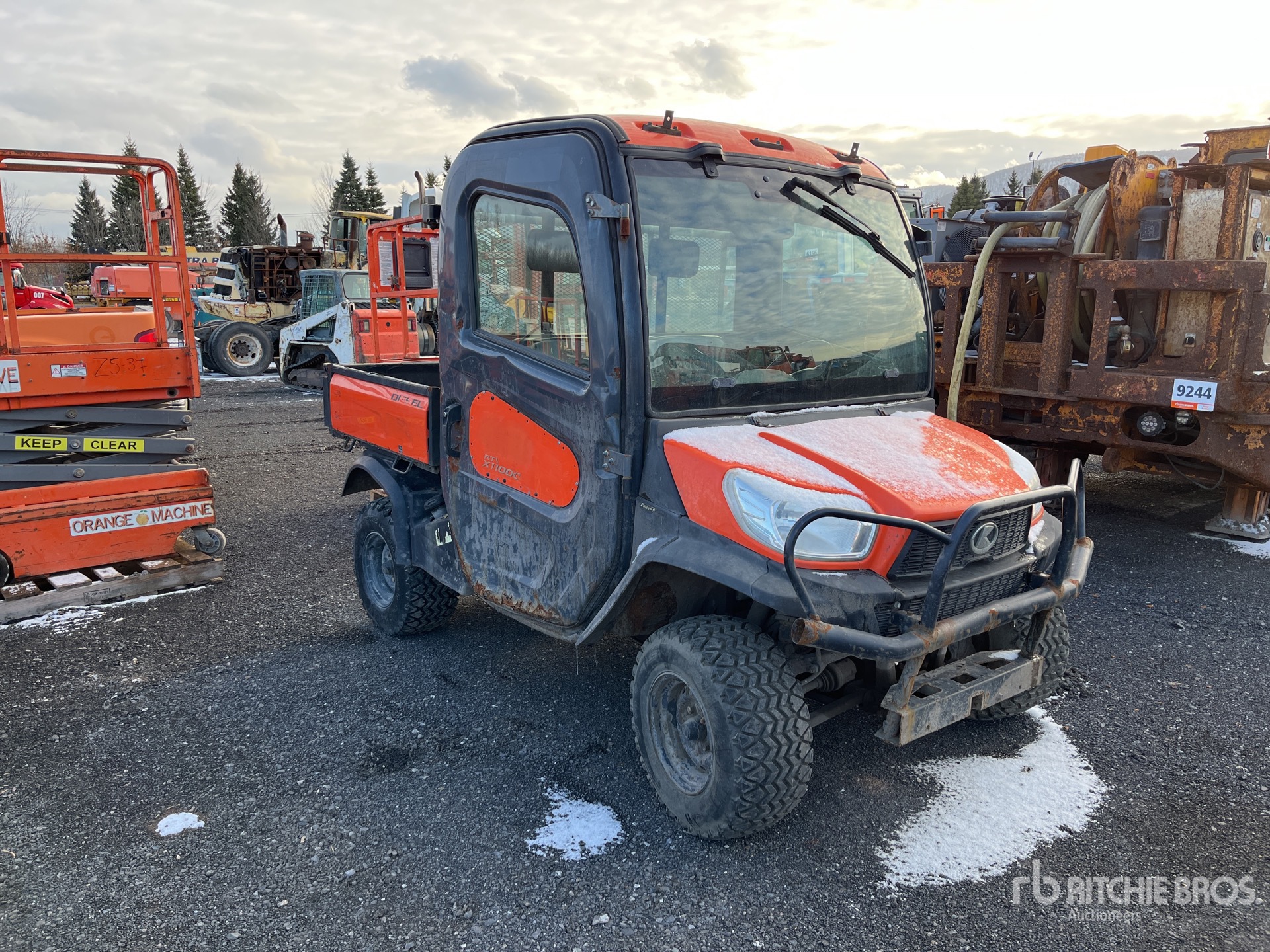 General Appearance with Picture, Right Front Corner