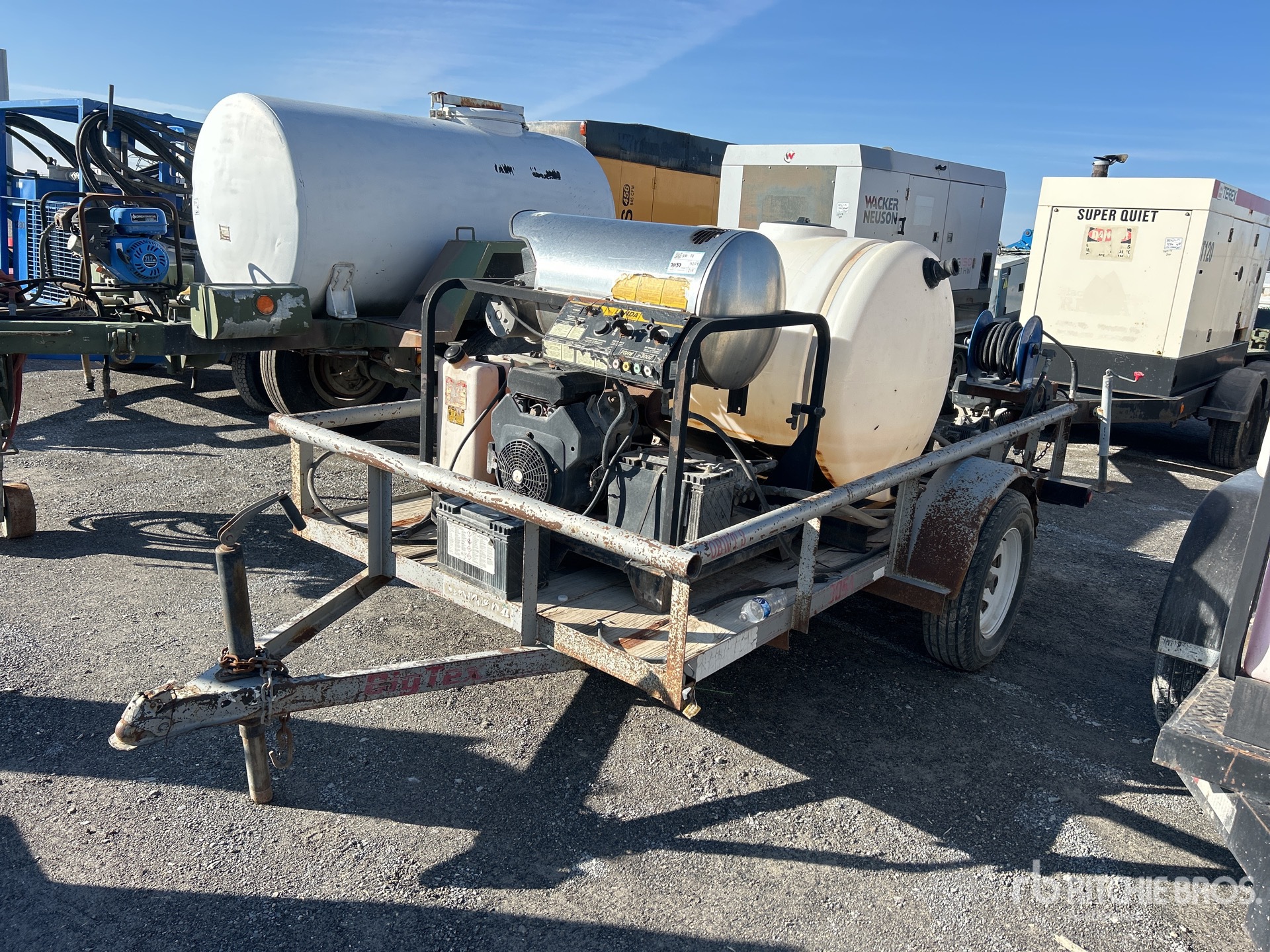 General Appearance with Image, coin avant gauche