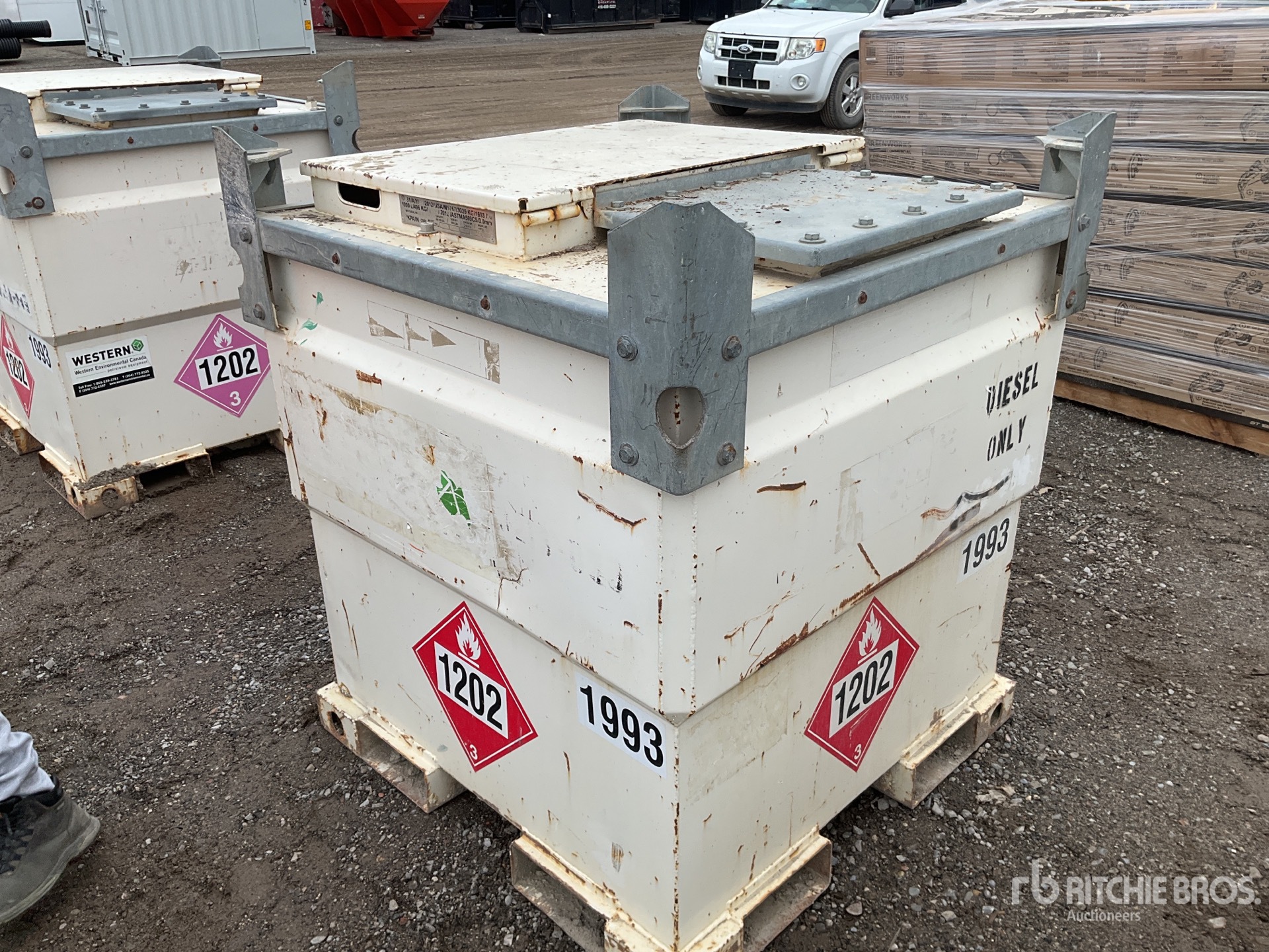 General Appearance with Picture, Left Rear Corner