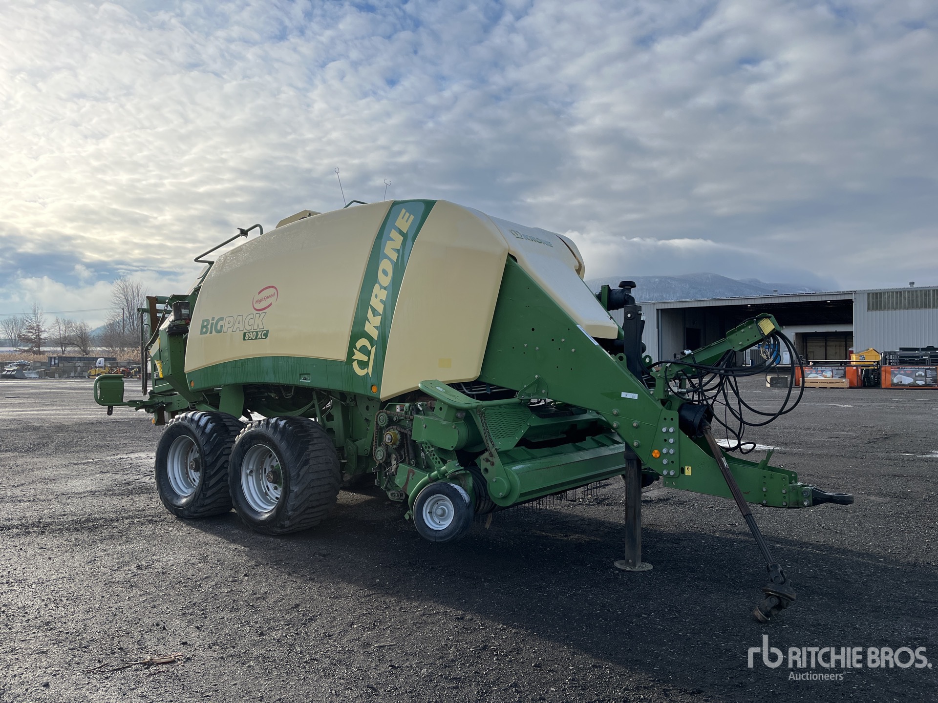 General Appearance with Picture, Right Front Corner