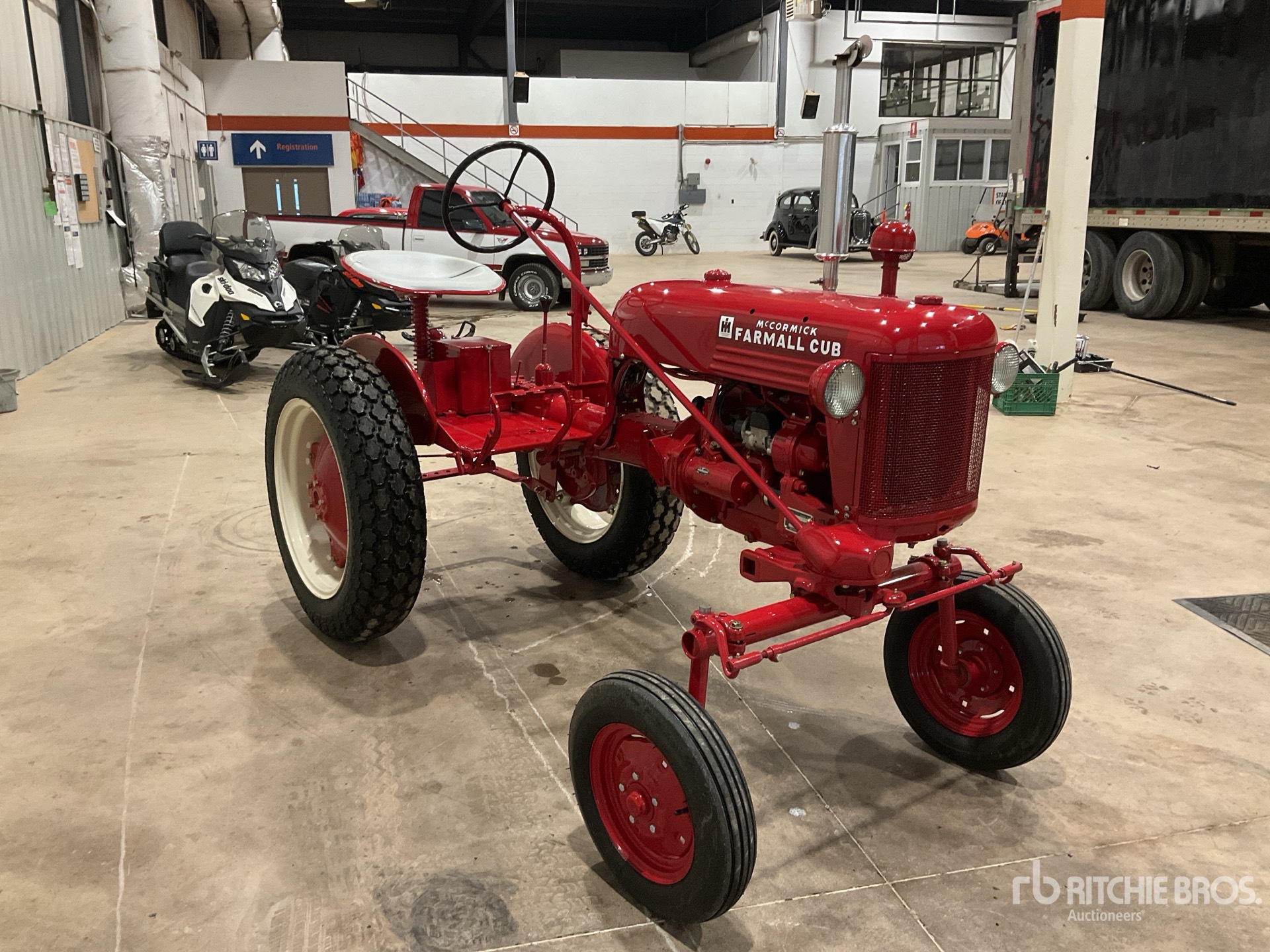 General Appearance with Picture, Right Front Corner