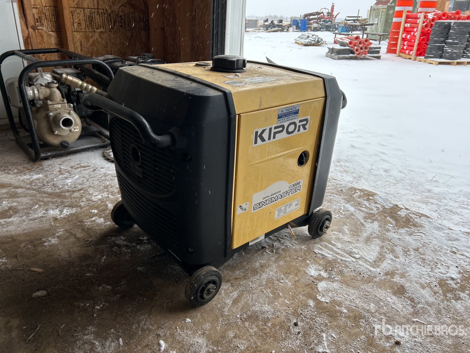 General Appearance with Picture, Right Rear Corner