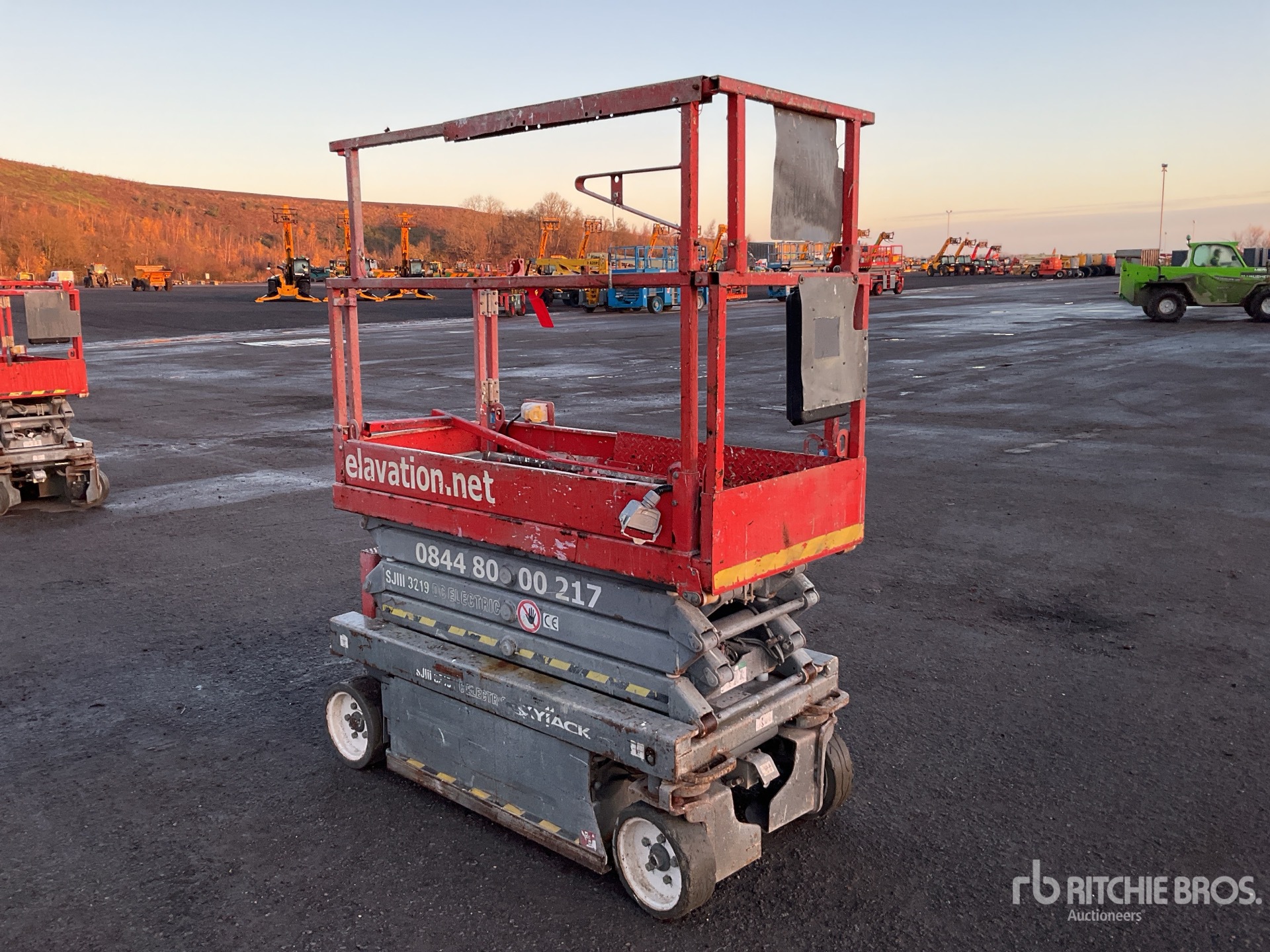 General Appearance with Picture, Left Rear Corner