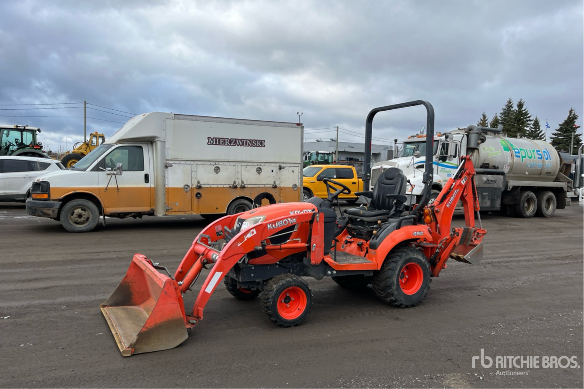 General Appearance with Picture, Left Front Corner