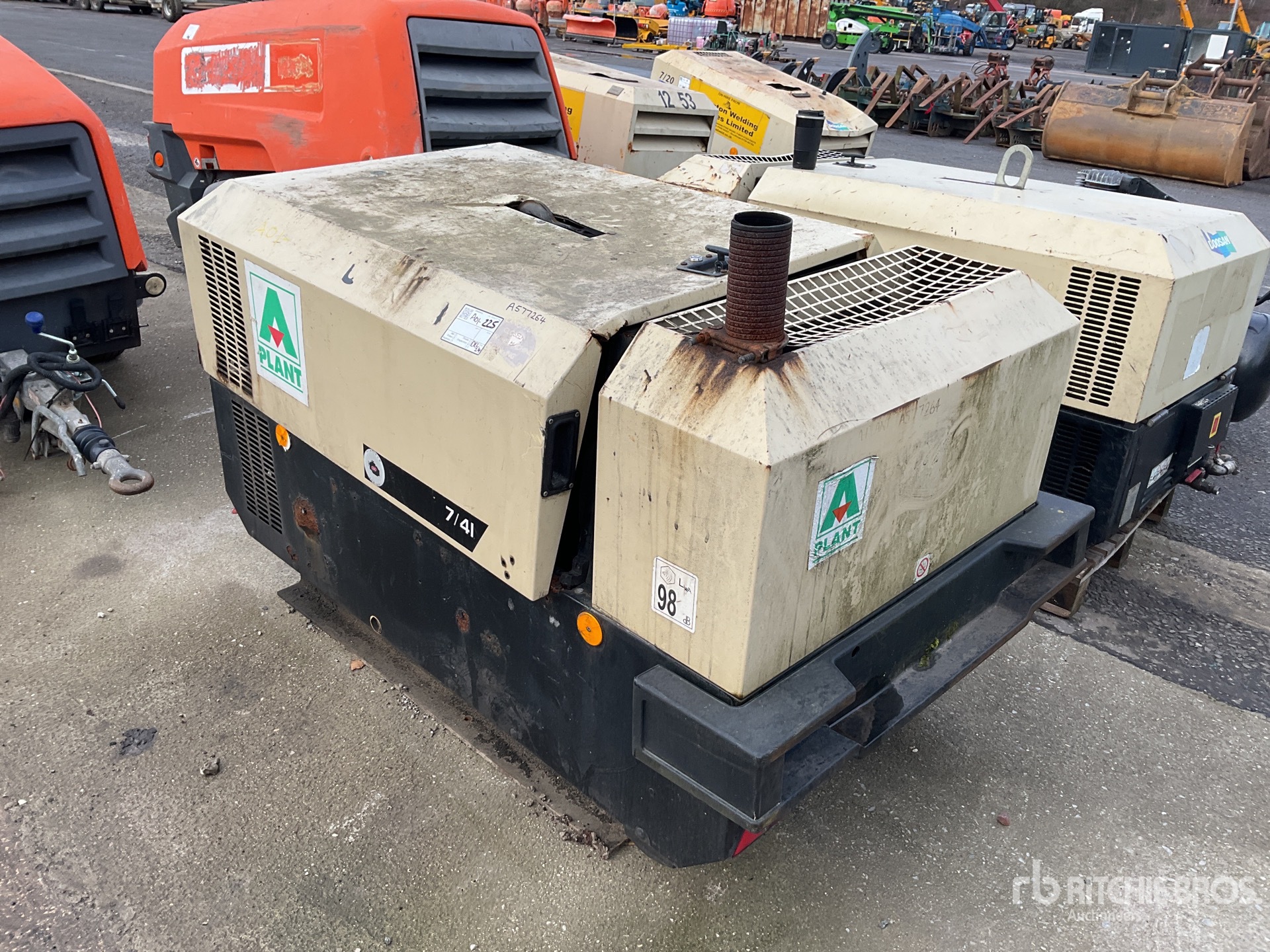 General Appearance with Picture, Right Front Corner