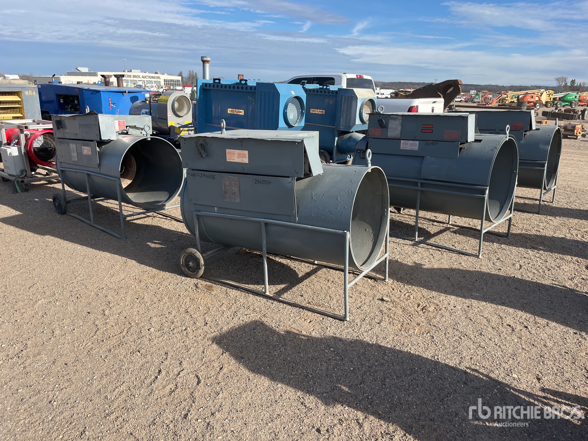 Aspect général with Image, coin avant droit