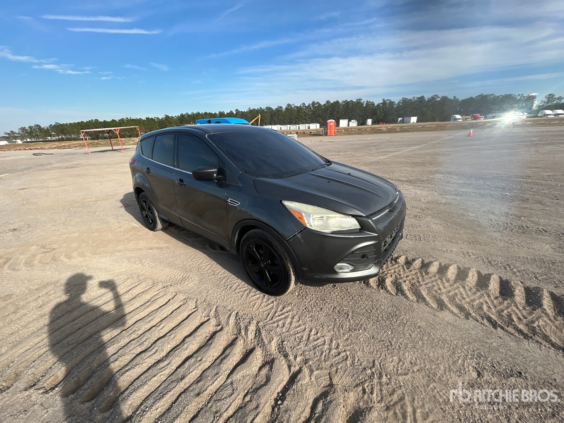 General Appearance with Picture, Right Front Corner