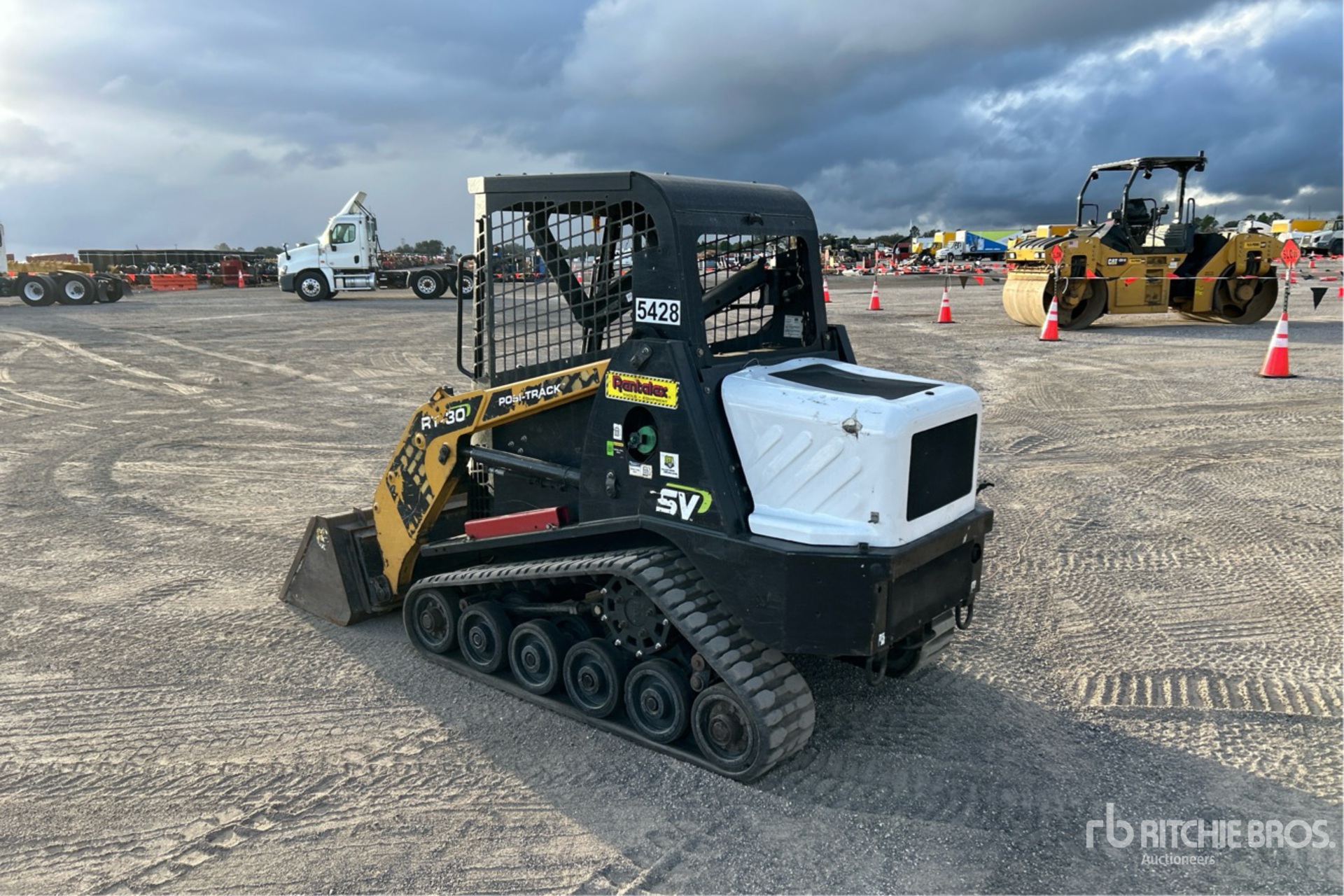 2018 ASV RT30 Compact Track Loader | Ritchie Bros. Auctioneers