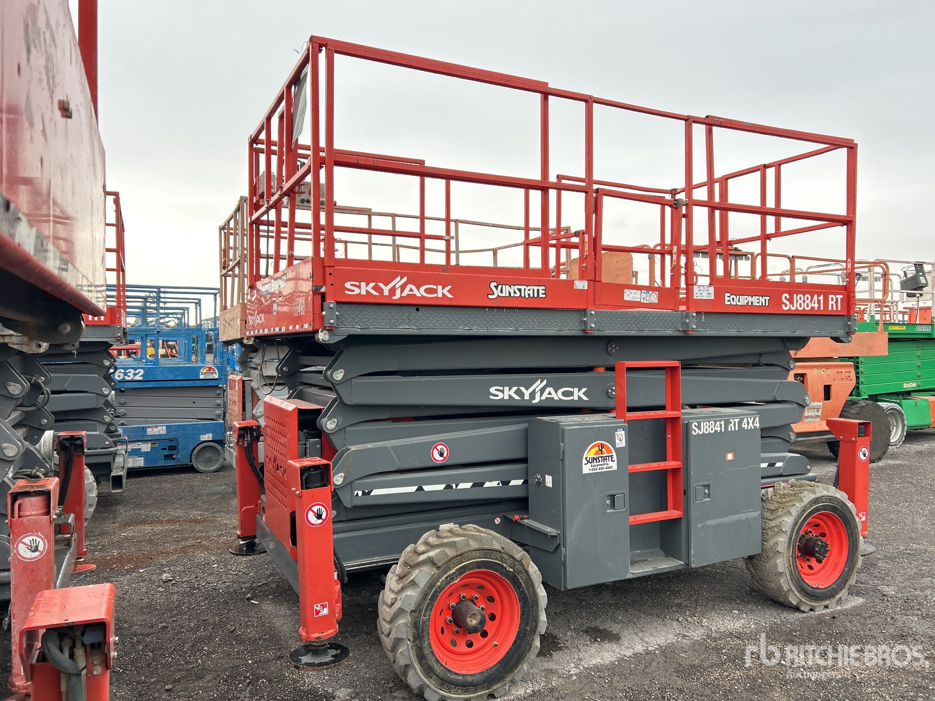 General Appearance with Picture, Left Front Corner