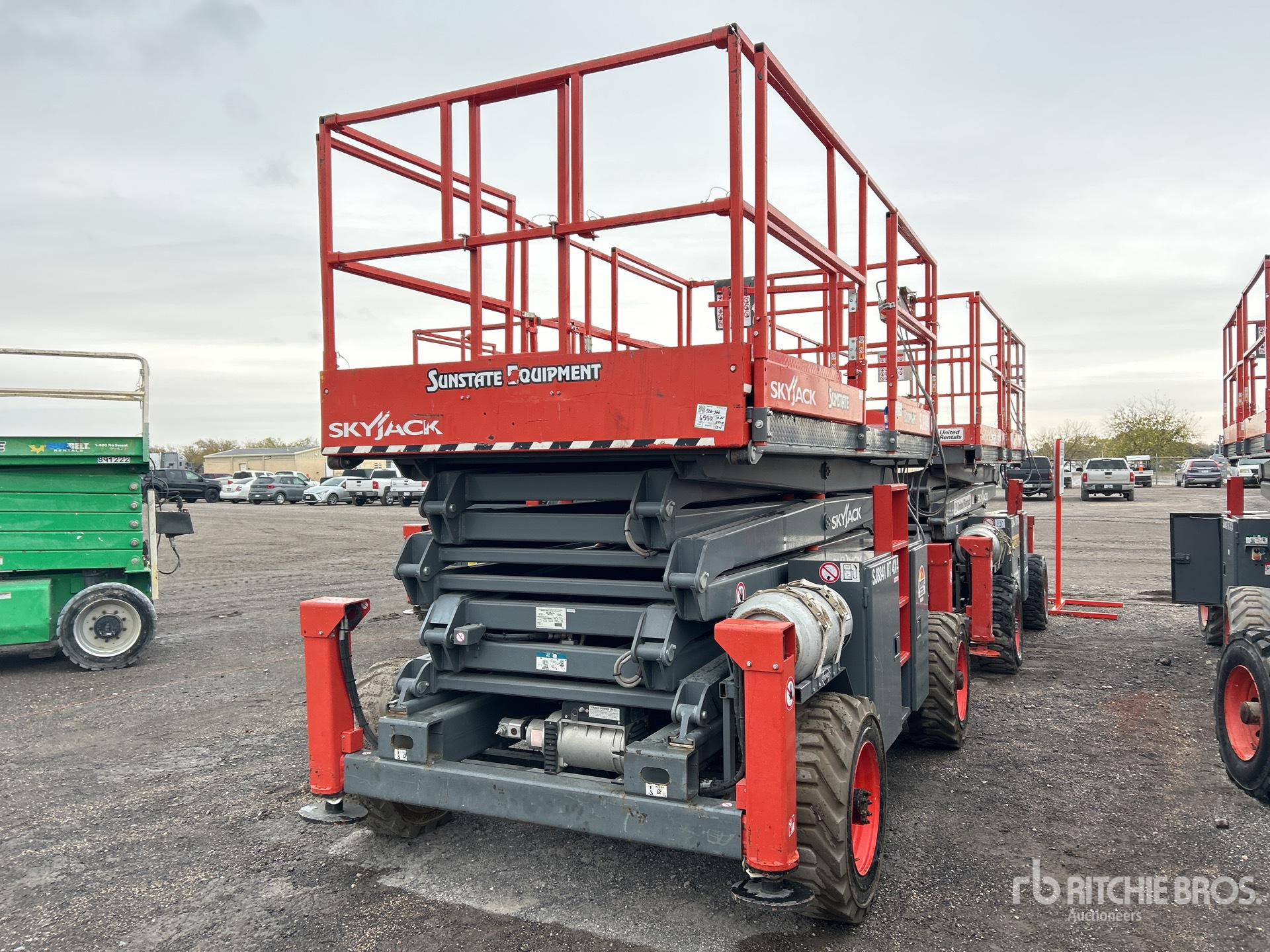 General Appearance with Picture, Right Rear Corner