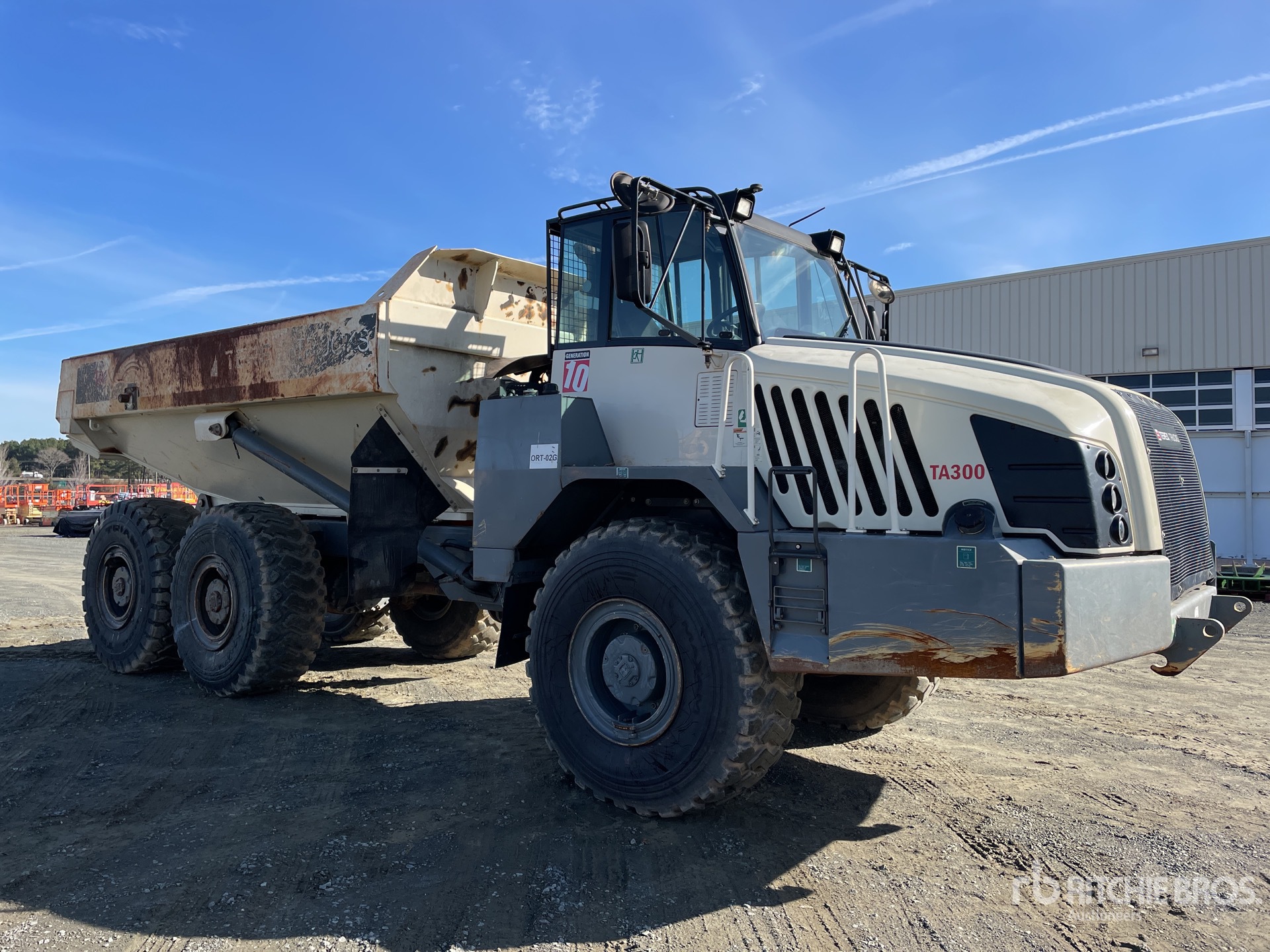 General Appearance with Picture, Right Front Corner