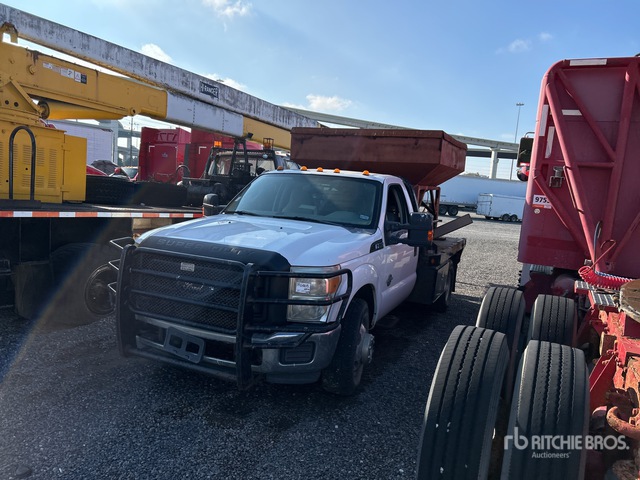 2012 Ford F-350 Flatbed Truck