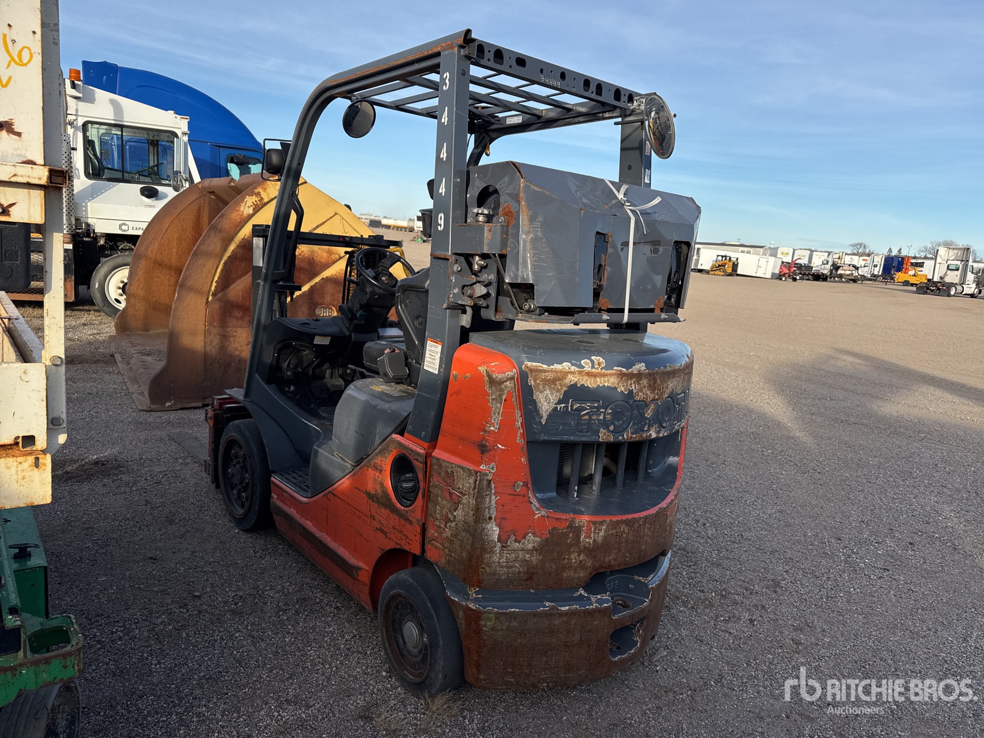 General Appearance with Picture, Left Rear Corner