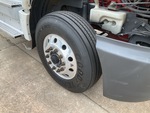 LN863994 - 2020 International LT625: Right Steer Tire
