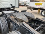 LN863994 - 2020 International LT625: Fifth Wheel