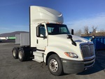 LN244179 - 2020 International LT625: Picture, Right Front Corner