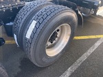 LN540078 - 2020 International LT625: Right Front Drive Tires