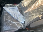LN540078 - 2020 International LT625: Seats/Armrests