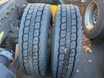 LN287606 - 2020 International LT625: Left Rear Drive Tires