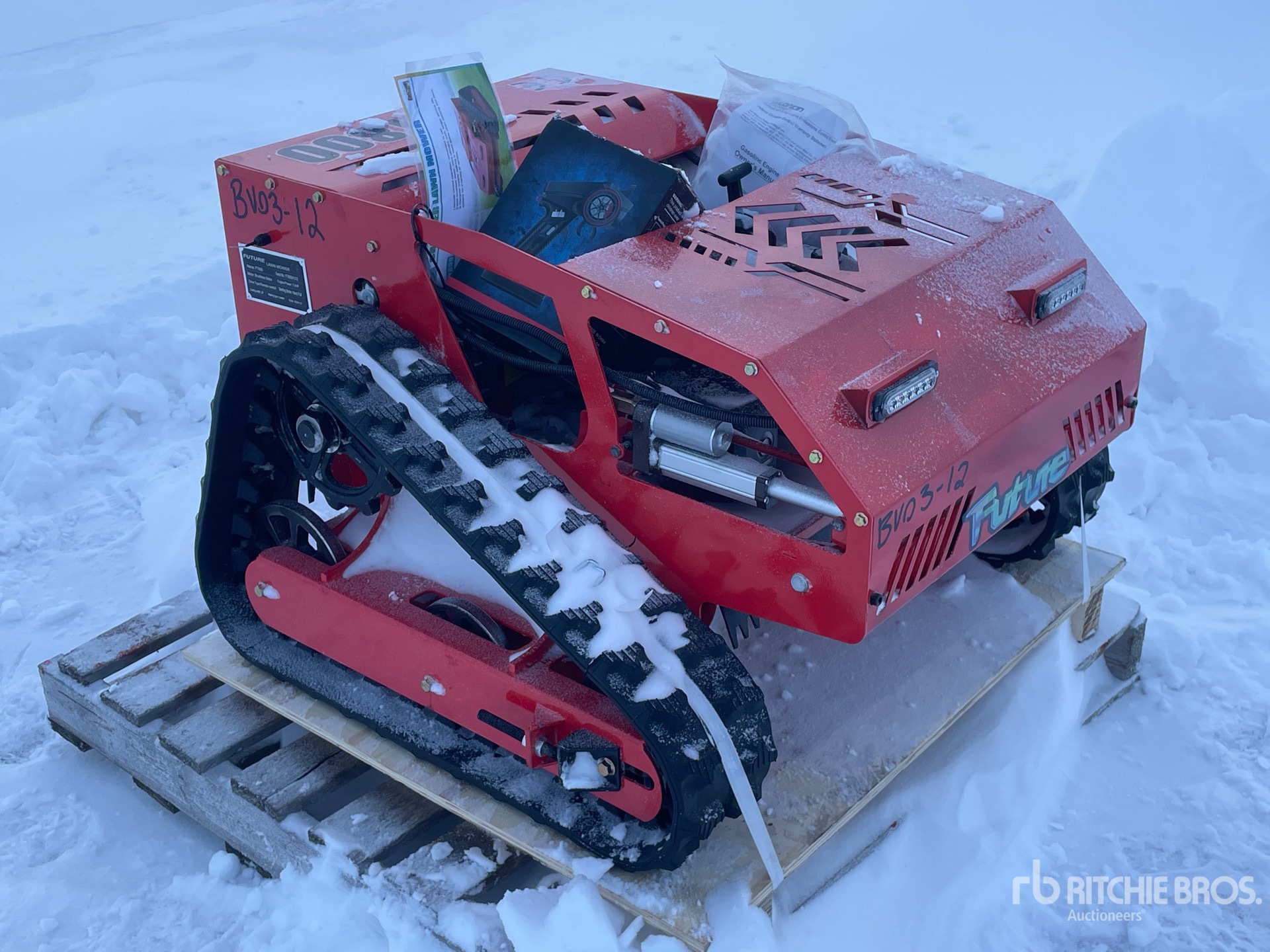 General Appearance with Picture, Right Front Corner