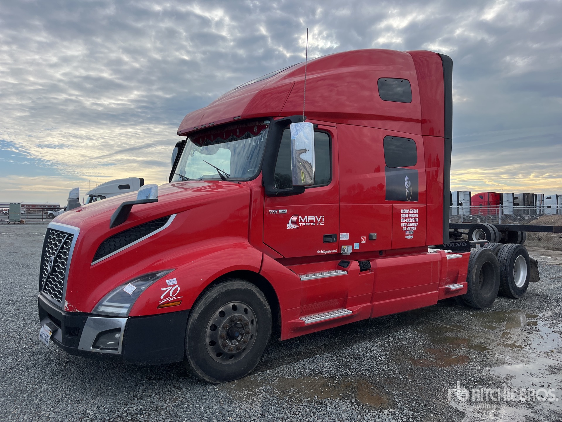 General Appearance with Picture, Left Front Corner