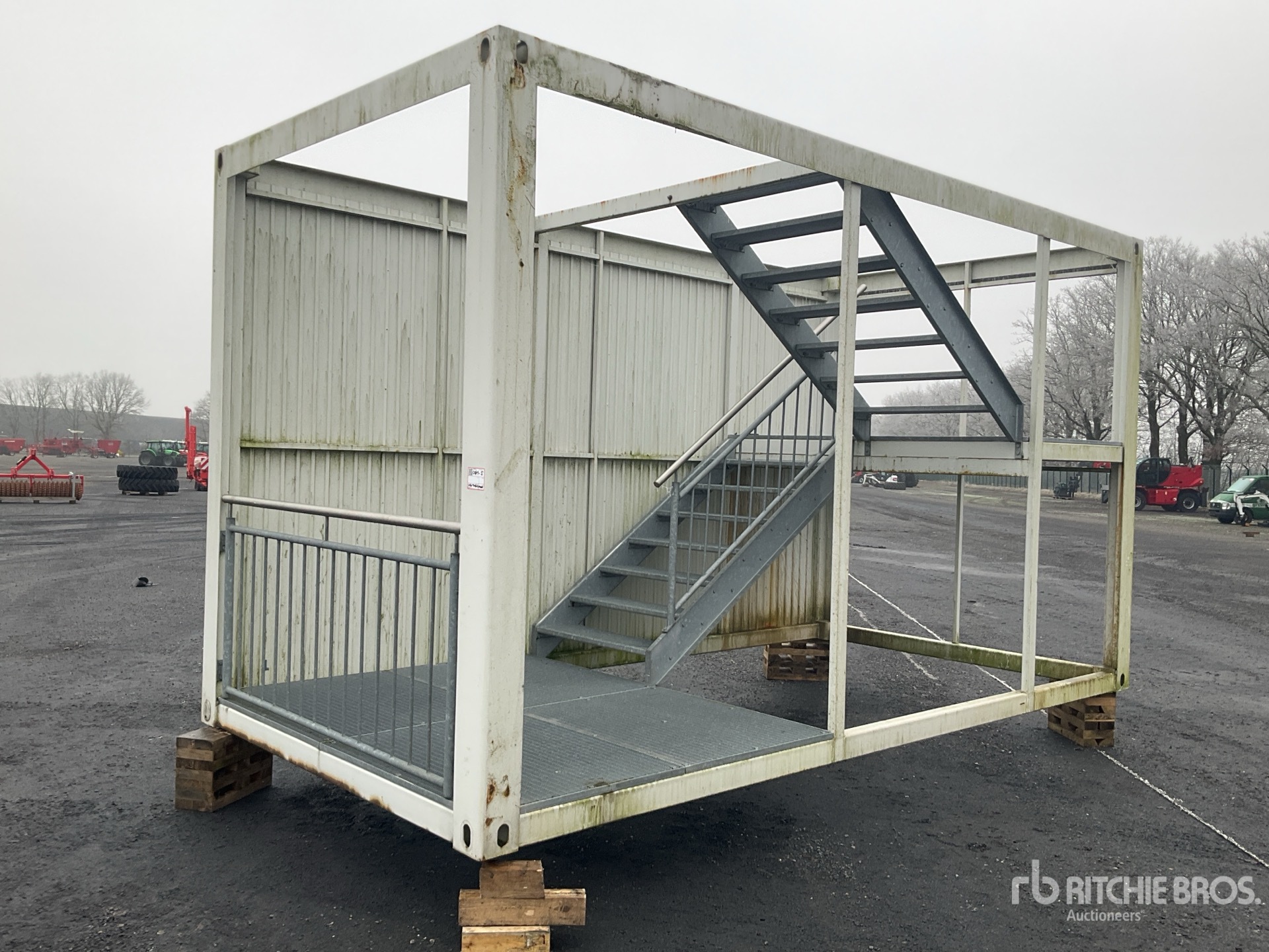 General Appearance with Picture, Left Front Corner