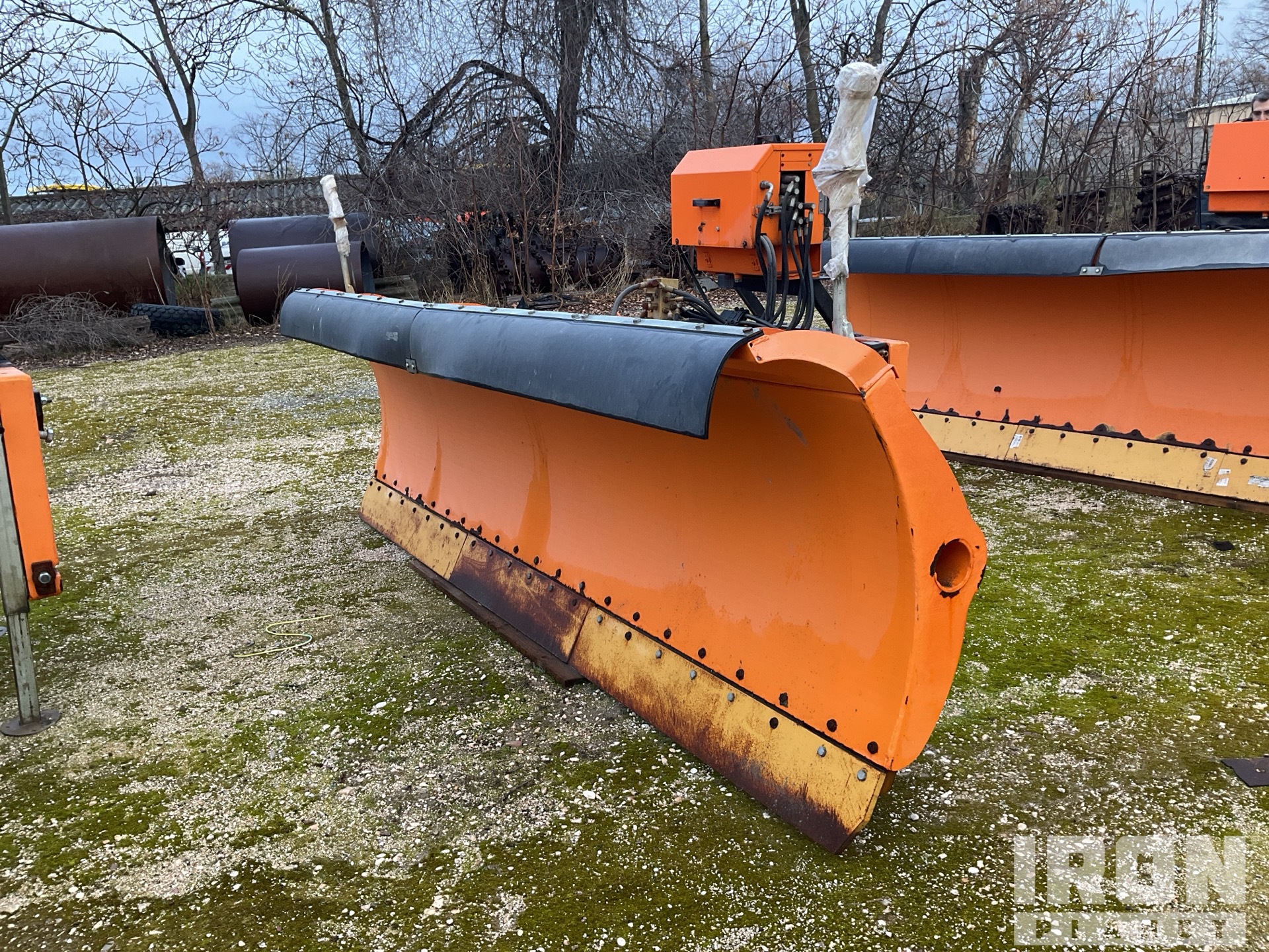 General Appearance with Foto, angolo anteriore destro