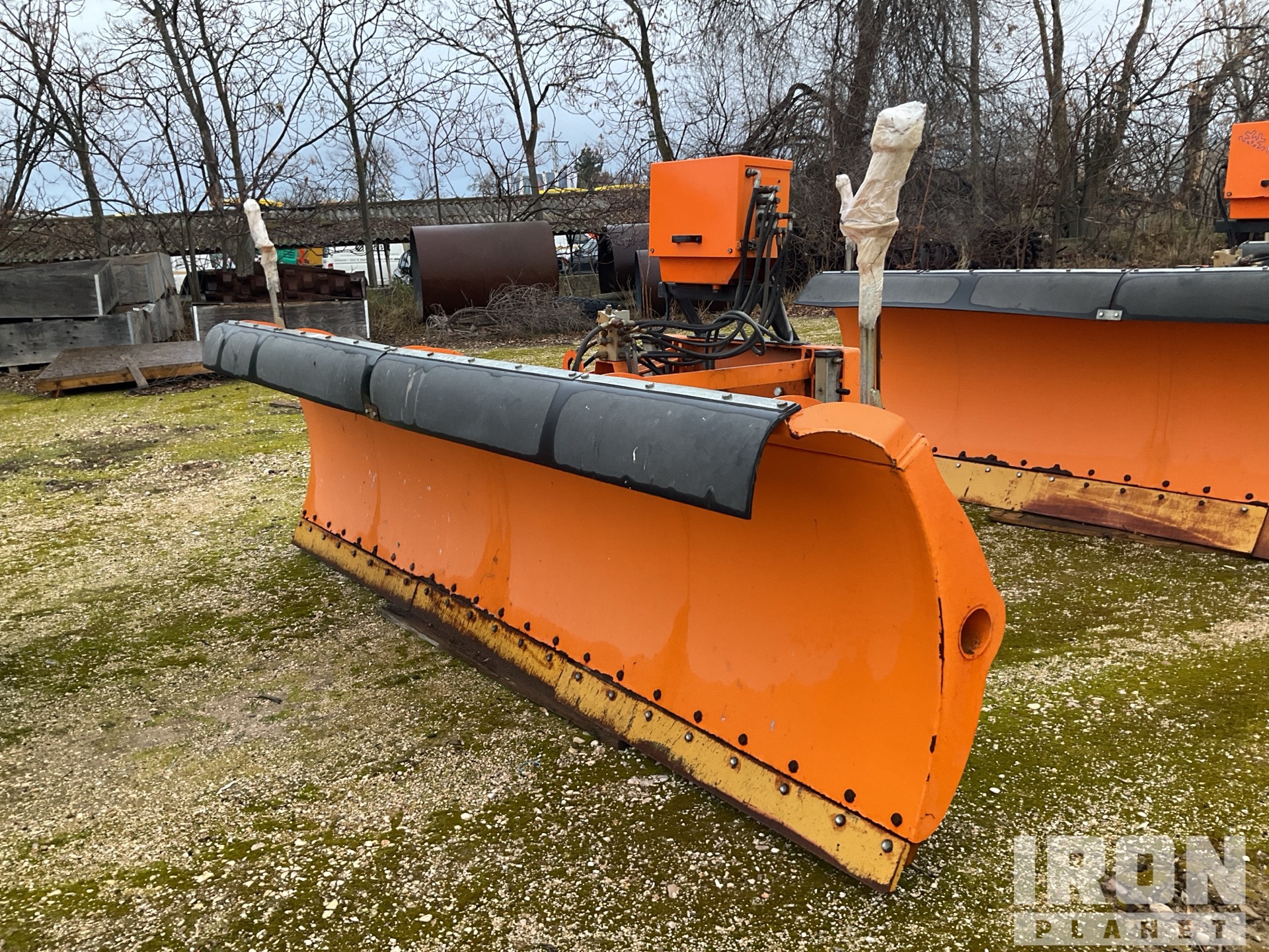 General Appearance with Foto, angolo anteriore destro