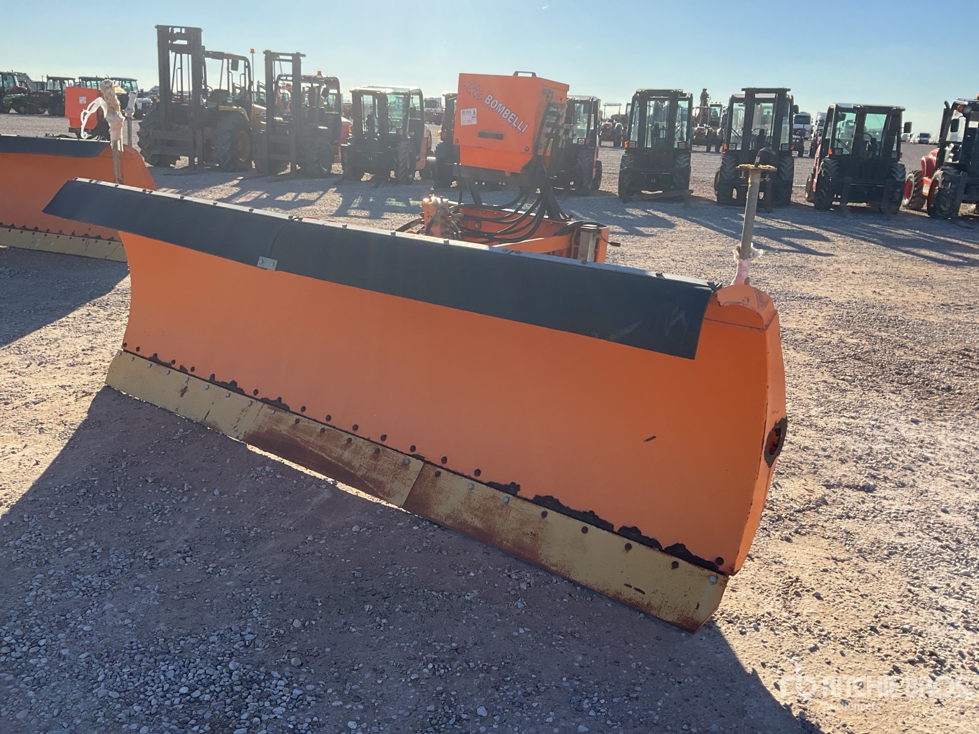 General Appearance with Imagen: esquina delantera izquierda