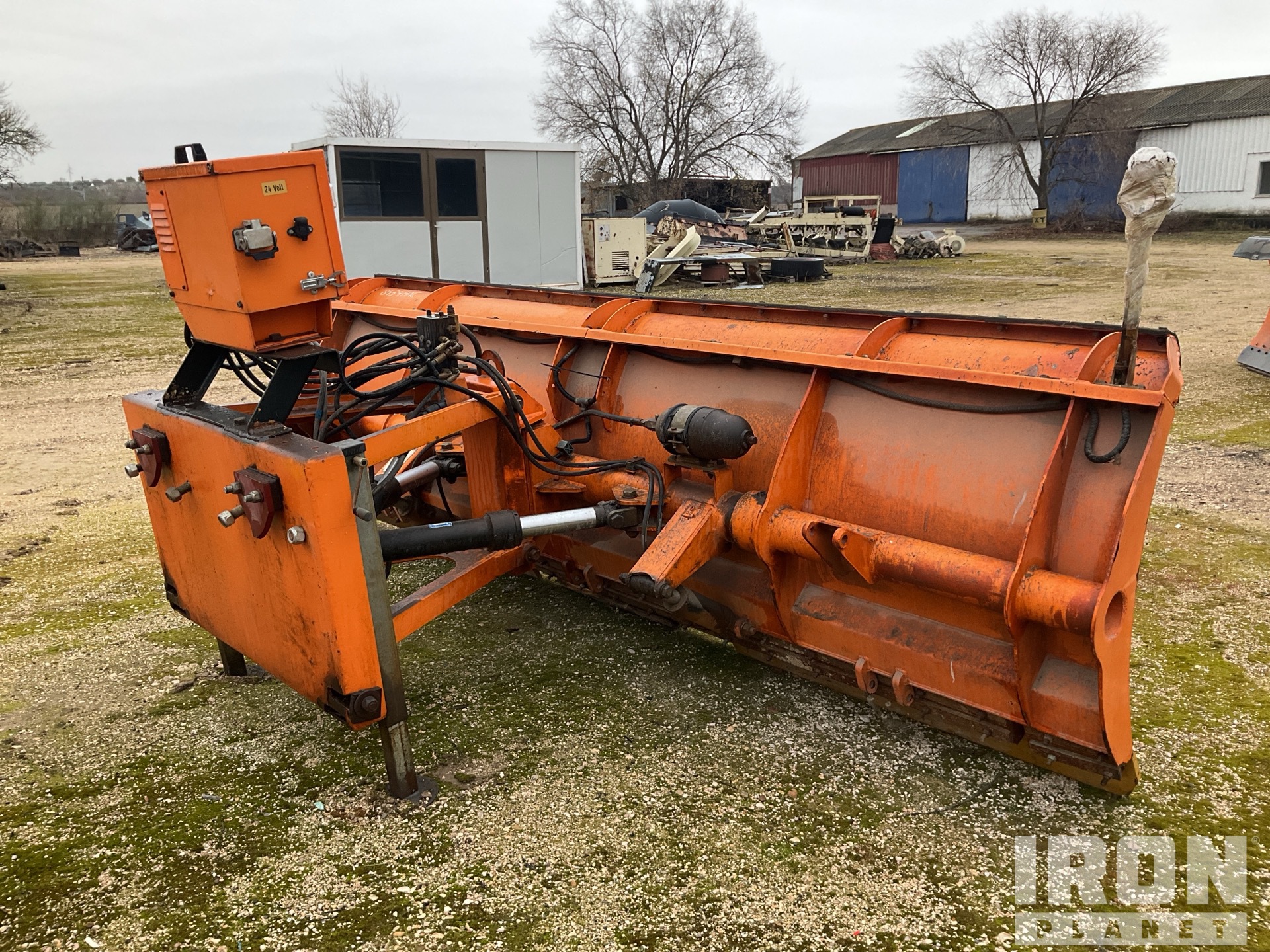 General Appearance with Foto, angolo posteriore sinistro