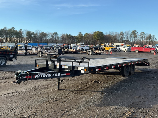 2023 PJ 2C312 24 ft T/A Equipment Trailer 2023 PJ 2C312 24 ft T/A Equipment Trailer
