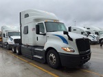 MN289785 - 2021 International LT625: Picture, Right Front Corner