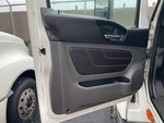 NN408559 - 2022 International LT625: Cab Doors