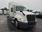 NN408559 - 2022 International LT625: Picture, Right Front Corner