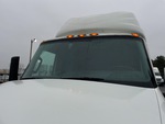 NN408559 - 2022 International LT625: Glass