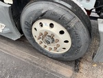 NN408559 - 2022 International LT625: Wheel Condition