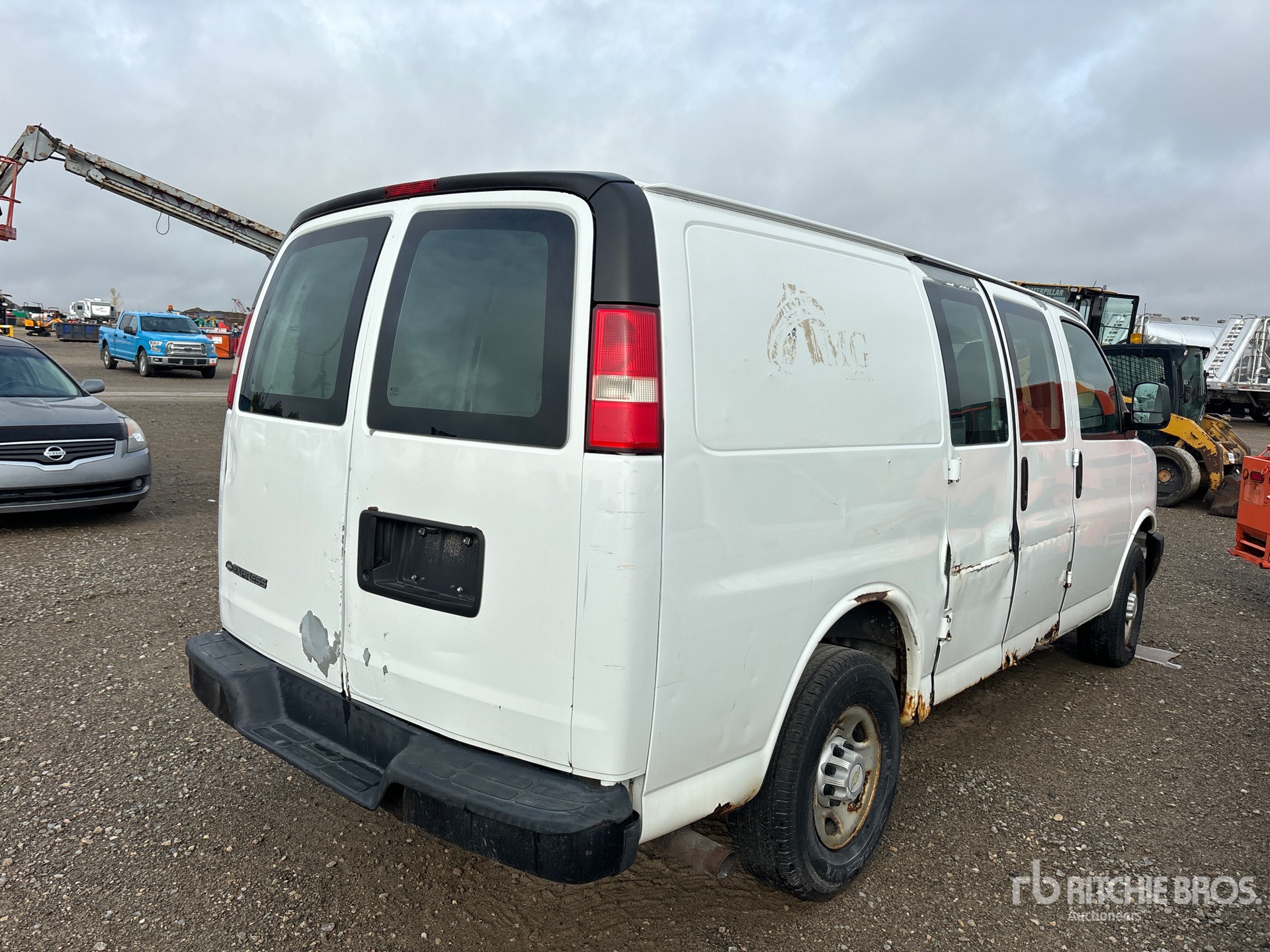 General Appearance with Picture, Right Rear Corner